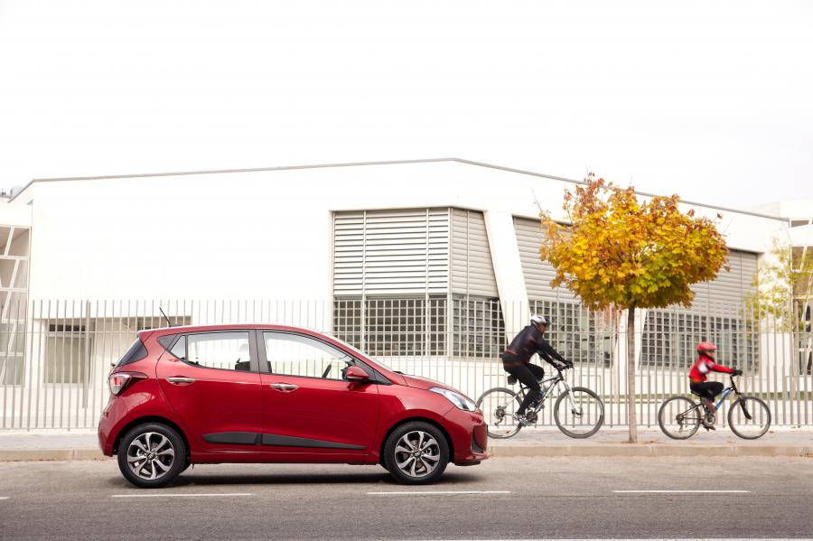  Hyundai i10 2016 года  (фото 10 из 42)